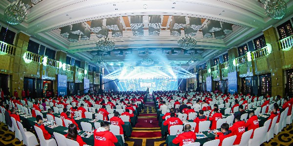 《逐梦二十载·聚势腾飞》福临门恒温门窗20周年庆典暨品牌战略升级发布会圆满成功